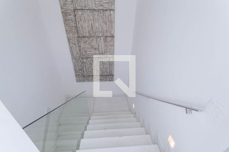 Escada de casa à venda com 4 quartos, 1000m² em Bandeirantes (pampulha), Belo Horizonte