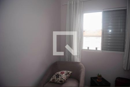 Quarto 02 de apartamento para alugar com 2 quartos, 45m² em Vila Sao Carlos, Itaquaquecetuba