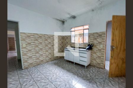 Cozinha de casa para alugar com 2 quartos, 100m² em Jardim São Luís, São Paulo
