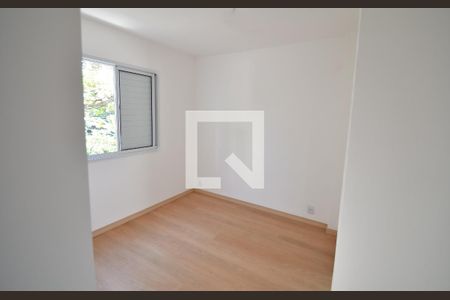 Quarto 2 de apartamento para alugar com 2 quartos, 47m² em Fazenda Santa Cândida, Campinas
