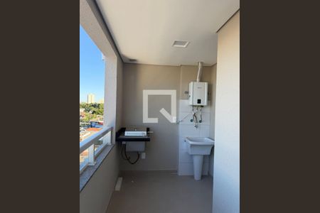 Varanda da Sala/cozinha de apartamento para alugar com 4 quartos, 73m² em Parque Industrial, São José dos Campos