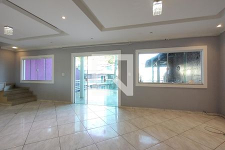Sala de casa de condomínio para alugar com 4 quartos, 247m² em Taquara, Rio de Janeiro