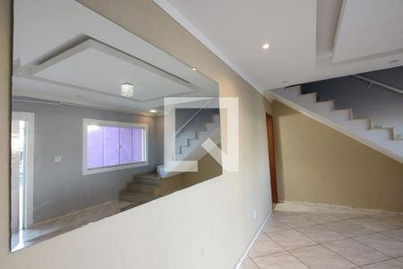 Sala de casa de condomínio para alugar com 4 quartos, 247m² em Taquara, Rio de Janeiro