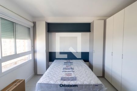 Sala/Quarto de kitnet/studio à venda com 1 quarto, 27m² em Partenon, Porto Alegre