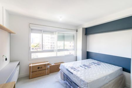 Sala/Quarto de kitnet/studio à venda com 1 quarto, 27m² em Partenon, Porto Alegre