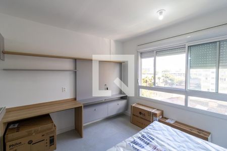 Sala/Quarto de kitnet/studio à venda com 1 quarto, 27m² em Partenon, Porto Alegre