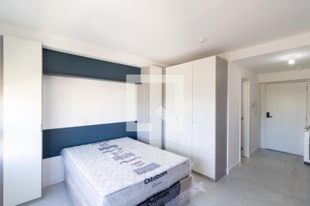 Sala/Quarto de kitnet/studio à venda com 1 quarto, 27m² em Partenon, Porto Alegre