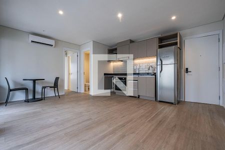 Sala/Cozinha de apartamento para alugar com 2 quartos, 63m² em Cerqueira César, São Paulo