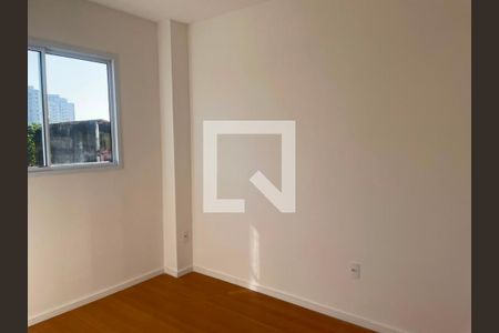 Quarto de apartamento para alugar com 2 quartos, 42m² em Irajá, Rio de Janeiro