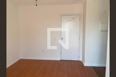 Sala de apartamento para alugar com 2 quartos, 42m² em Irajá, Rio de Janeiro