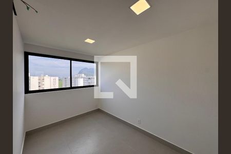 Suíte  de apartamento para alugar com 2 quartos, 55m² em Vargem Grande, Rio de Janeiro