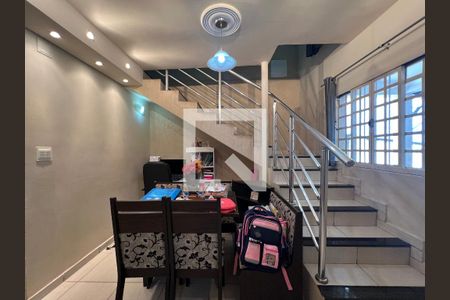 Casa à venda com 4 quartos, 150m² em Estrela Dalva, Contagem