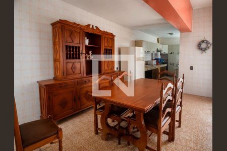 Casa à venda com 4 quartos, 223m² em Jardim Leonor, Campinas