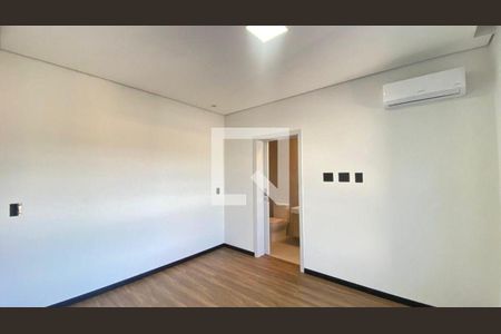 Casa à venda com 4 quartos, 245m² em Vila Pagano, Valinhos
