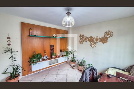 Sala de apartamento para alugar com 3 quartos, 75m² em Irajá, Rio de Janeiro