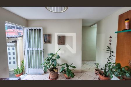 Sala de apartamento para alugar com 3 quartos, 75m² em Irajá, Rio de Janeiro