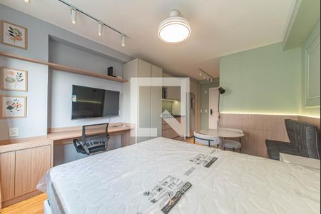 Quarto de kitnet/studio para alugar com 2 quartos, 27m² em Santo Amaro, São Paulo
