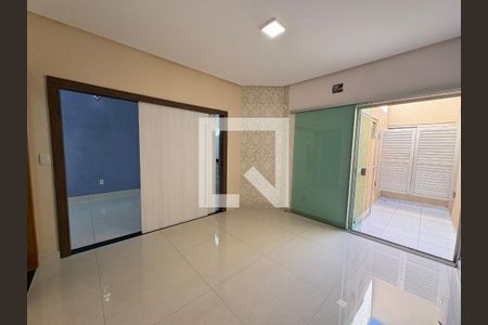 Sala de TV / Suite de casa à venda com 3 quartos, 234m² em Jardim América, Goiânia