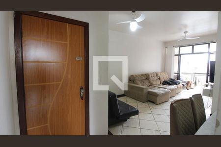 Apartamento para alugar com 3 quartos, 130m² em Braga, Cabo Frio