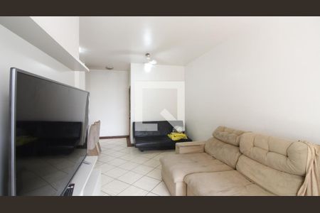 Apartamento para alugar com 3 quartos, 130m² em Braga, Cabo Frio