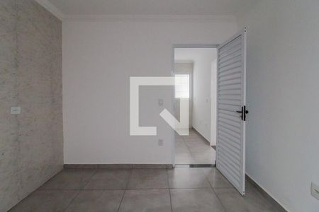 Quarto 1 de casa para alugar com 2 quartos, 60m² em Rp4 (regiões de Planejamento), Mauá