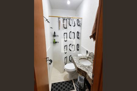 Banheiro de casa de condomínio à venda com 2 quartos, 293m² em Chácaras Recreio São Joaquim, Goiânia