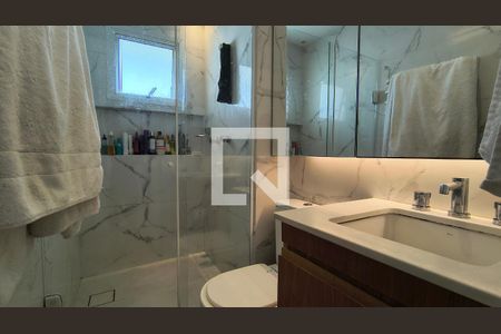 Banheiro da Suíte  de apartamento para alugar com 4 quartos, 221m² em Barra da Tijuca, Rio de Janeiro