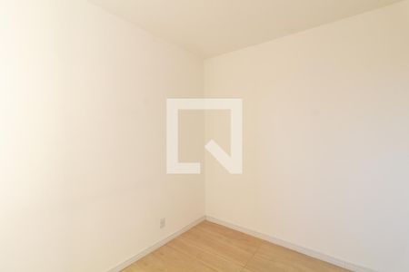 Quartro 1 de apartamento para alugar com 2 quartos, 48m² em Jardim Helian, São Paulo