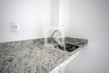 Sala, Cozinha e Área de Serviço de apartamento para alugar com 1 quarto, 50m² em Parque das Nações, Santo André