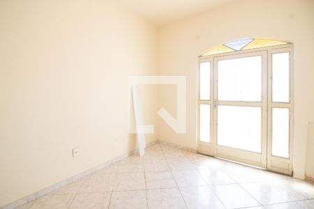 Quarto 1 de casa para alugar com 3 quartos, 300m² em Realengo, Rio de Janeiro