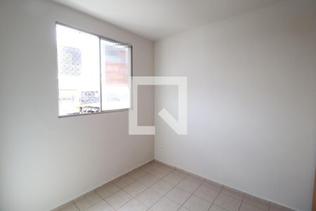Quarto 2 de apartamento para alugar com 2 quartos, 60m² em Brasil, Uberlândia