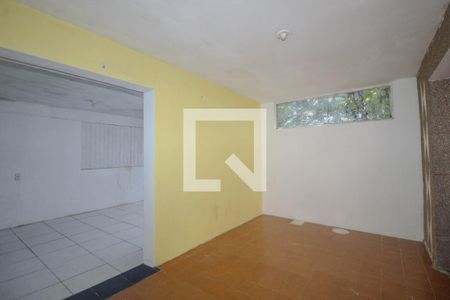 Sala de casa para alugar com 3 quartos, 250m² em Espírito Santo, Porto Alegre
