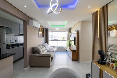 Sala de apartamento à venda com 3 quartos, 72m² em Cavalhada, Porto Alegre