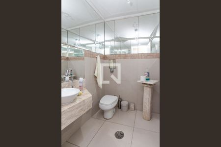 Sala - Lavabo de casa à venda com 4 quartos, 350m² em Vila Nilo, São Paulo