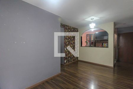 Sala de apartamento para alugar com 3 quartos, 64m² em Vila Ivone, São Paulo