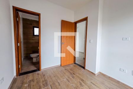 Suíte  de apartamento à venda com 2 quartos, 104m² em Vila Curuçá, Santo André