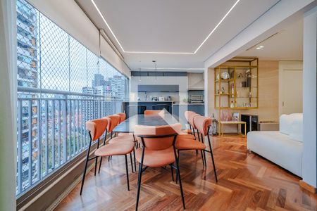 Varanda de apartamento à venda com 4 quartos, 154m² em Butantã, São Paulo