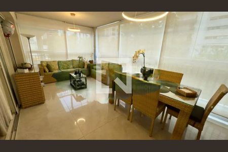 Apartamento à venda com 4 quartos, 210m² em Moema, São Paulo