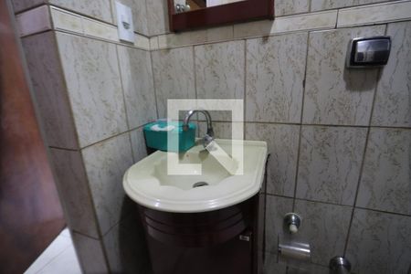 Banheiro da Suíte 1 de casa para alugar com 3 quartos, 175m² em Vila Antonieta, São Paulo