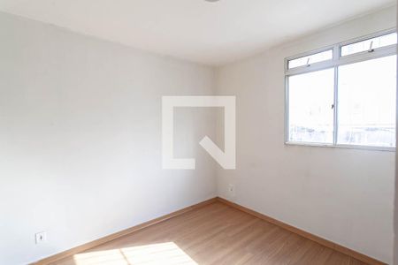 Quarto 2 de apartamento para alugar com 2 quartos, 43m² em Tony (justinópolis), Ribeirão das Neves