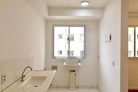 Cozinha e Área de Serviço de apartamento para alugar com 2 quartos, 44m² em Jardim Helian, São Paulo