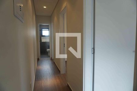 Corredor - Pìso superior de casa de condomínio à venda com 2 quartos, 177m² em Villas do Jaguari, Santana de Parnaíba