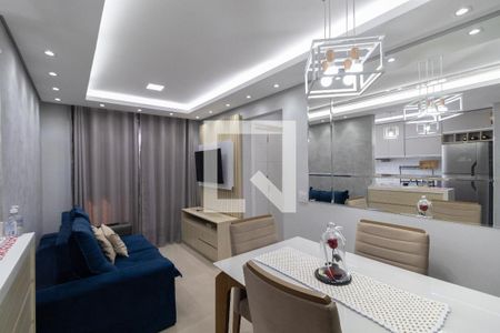 Sala e Cozinha de apartamento à venda com 2 quartos, 47m² em Vila Curuçá, São Paulo