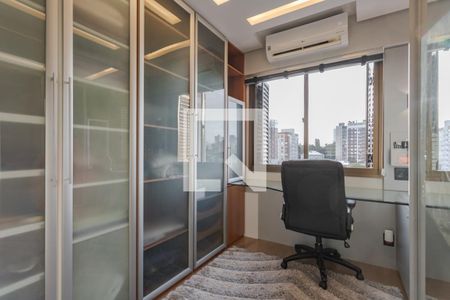 Suíte de apartamento para alugar com 2 quartos, 70m² em Cristo Redentor, Porto Alegre