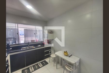 Cozinha de casa para alugar com 3 quartos, 90m² em Curicica, Rio de Janeiro