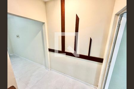Escada de casa para alugar com 3 quartos, 140m² em Santana, São Paulo