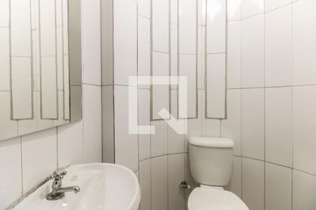 Banheiro  de apartamento para alugar com 1 quarto, 27m² em Penha de França, São Paulo