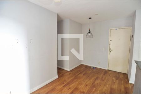 Sala de apartamento para alugar com 2 quartos, 46m² em Imperial de São Cristóvão, Rio de Janeiro