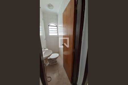 banheiro de casa à venda com 2 quartos, 120m² em Vila Prudente, São Paulo
