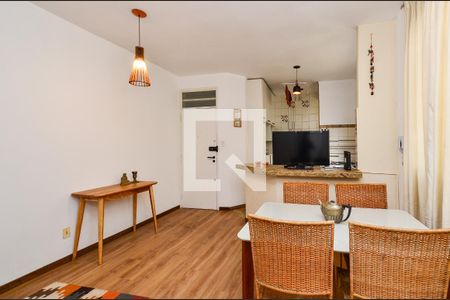 Sala Ambientes de apartamento para alugar com 1 quarto, 42m² em Sion, Belo Horizonte